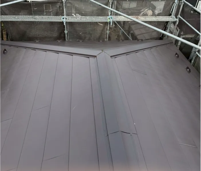 屋根カバー工法施工後の様子（川越市）