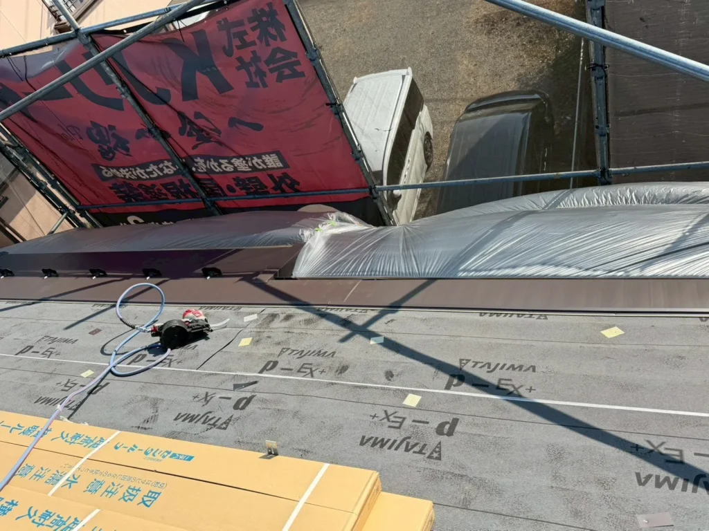 KJリードの屋根カバー工法