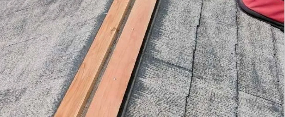 KJリードの棟板金の交換