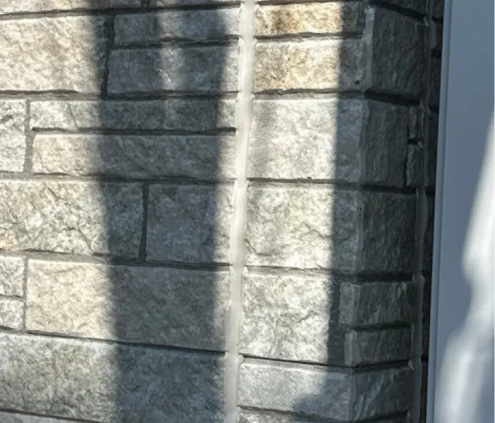 コーキング打ち替え後の様子（坂戸市）